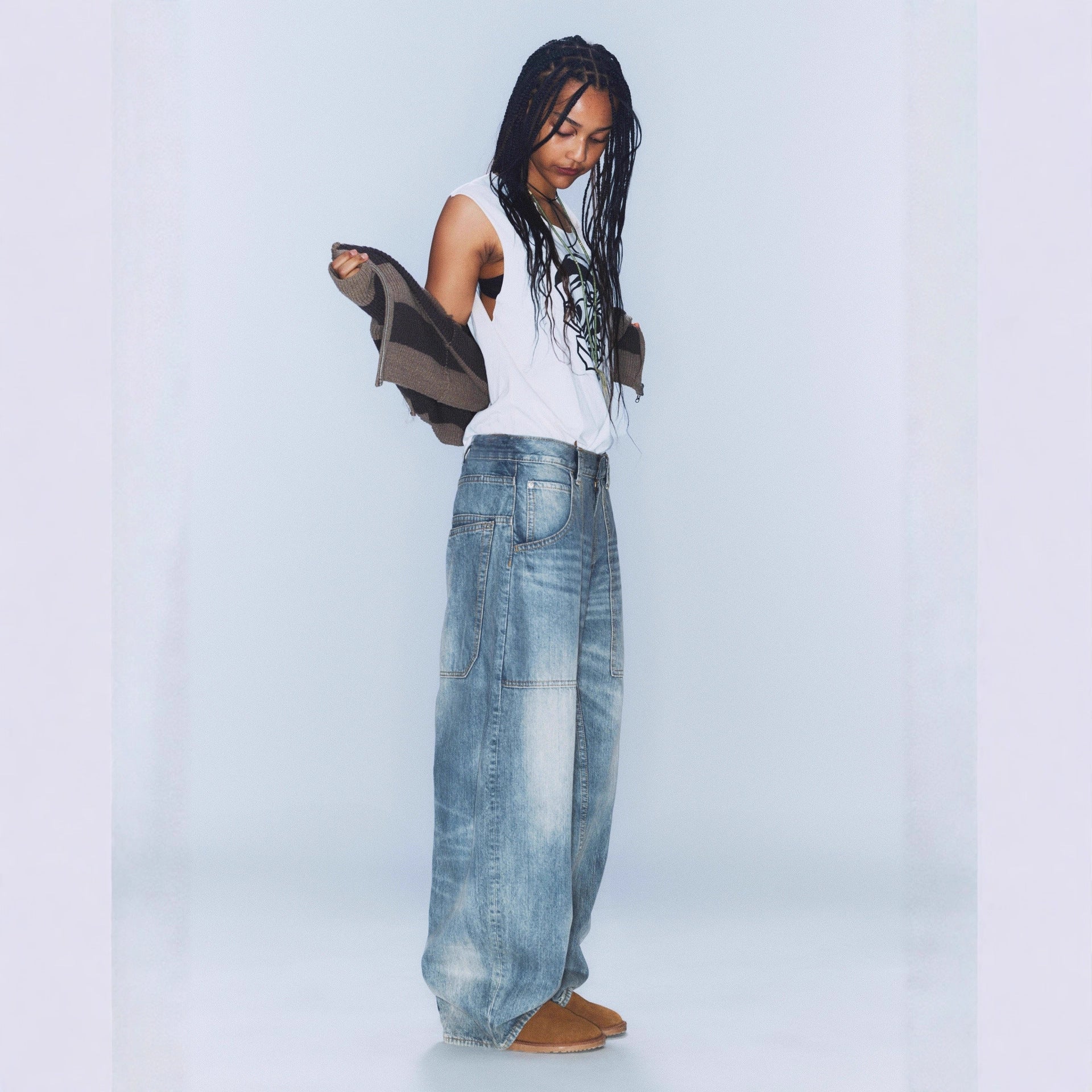 Distressed Scimitar Retro Washed Jeans