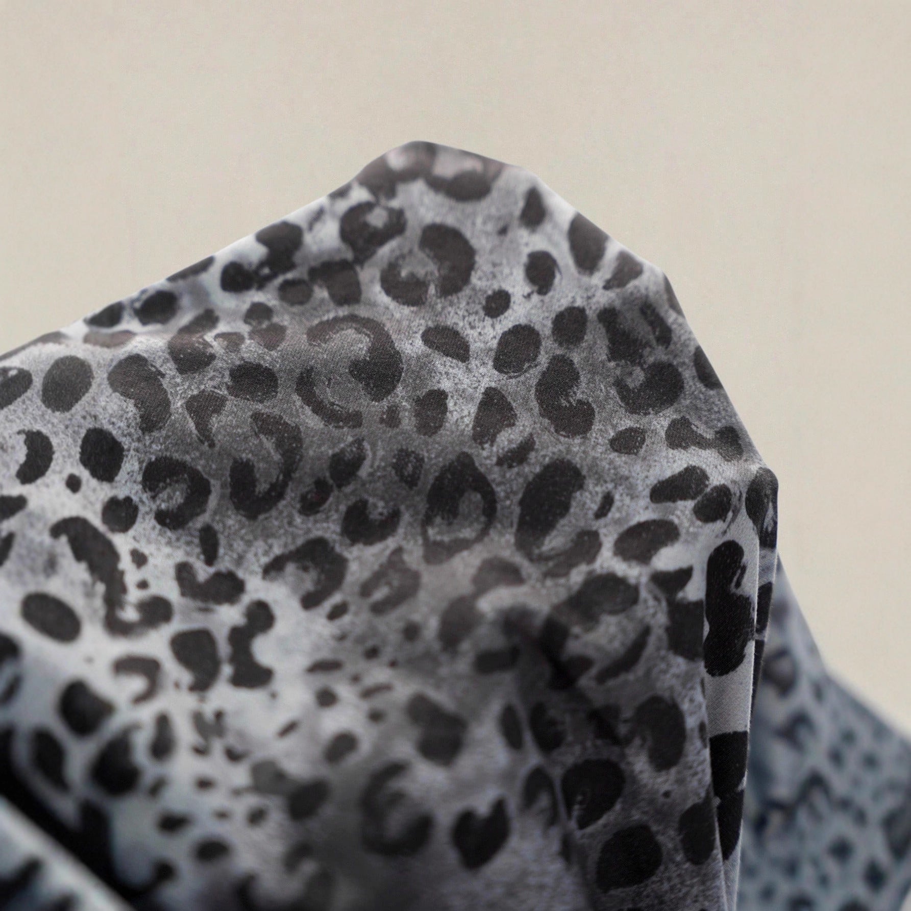 Y2K Slim-Fit Lace Detail Top