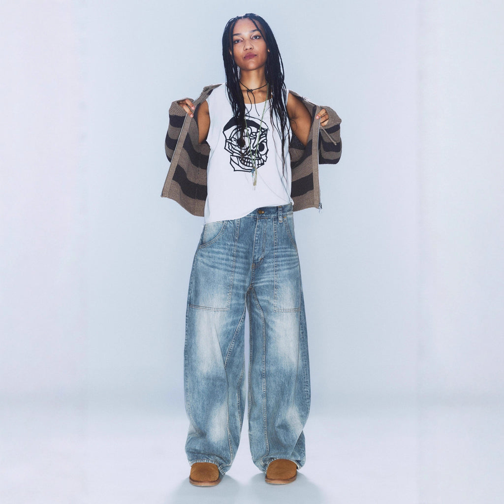 Distressed Scimitar Retro Washed Jeans