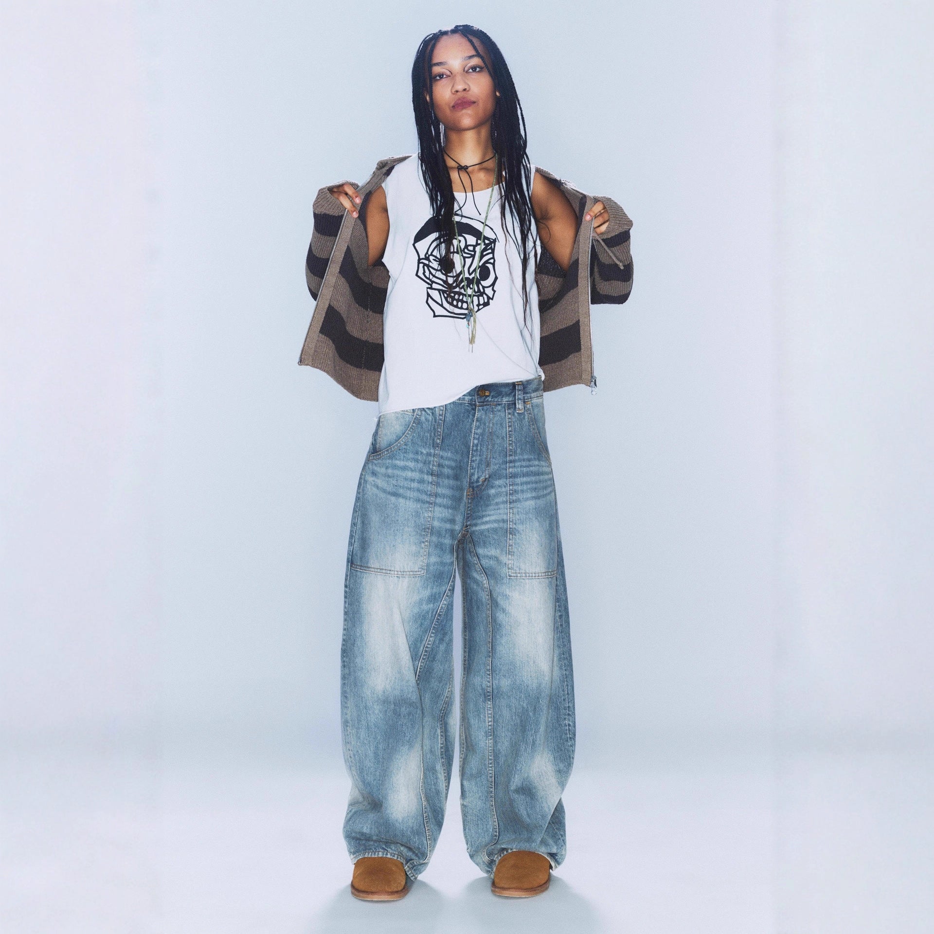 Distressed Scimitar Retro Washed Jeans