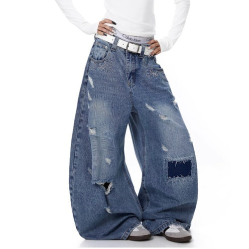 Baggy Curved Barrel Patch Washed Denim